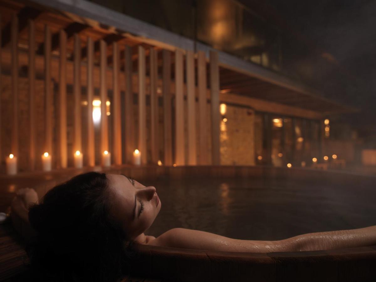 הלמסלי Feversham Arms Hotel & Verbena Spa מראה חיצוני תמונה